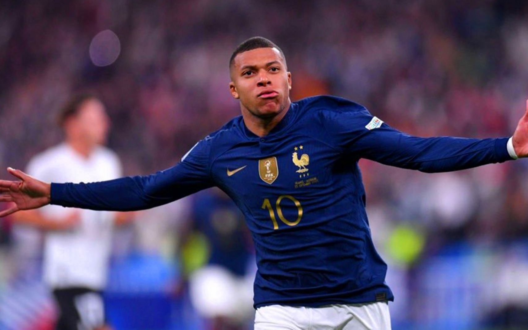 姆巴佩迎来七赛季高光表现，TL球迷沸腾！